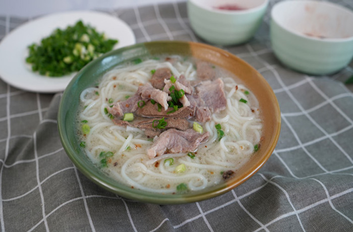 宕昌原味汤粉王培训
